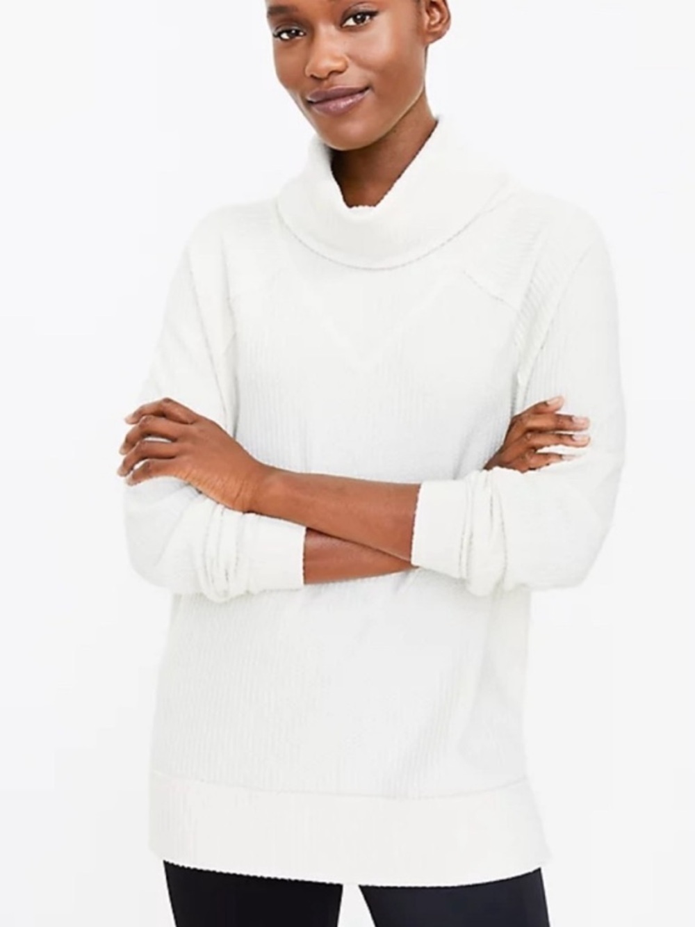 Lou & Grey waffle weave cowl neck thermal top size M